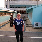 border is going in the middle of all these houses 1